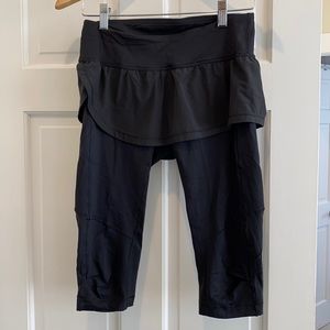 Lululemon Capri tights with peplum skirt
